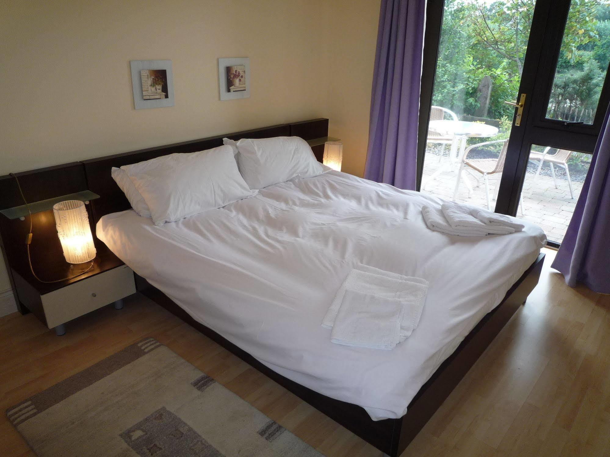 The Grove Lodge Guesthouse Killorglin ภายนอก รูปภาพ